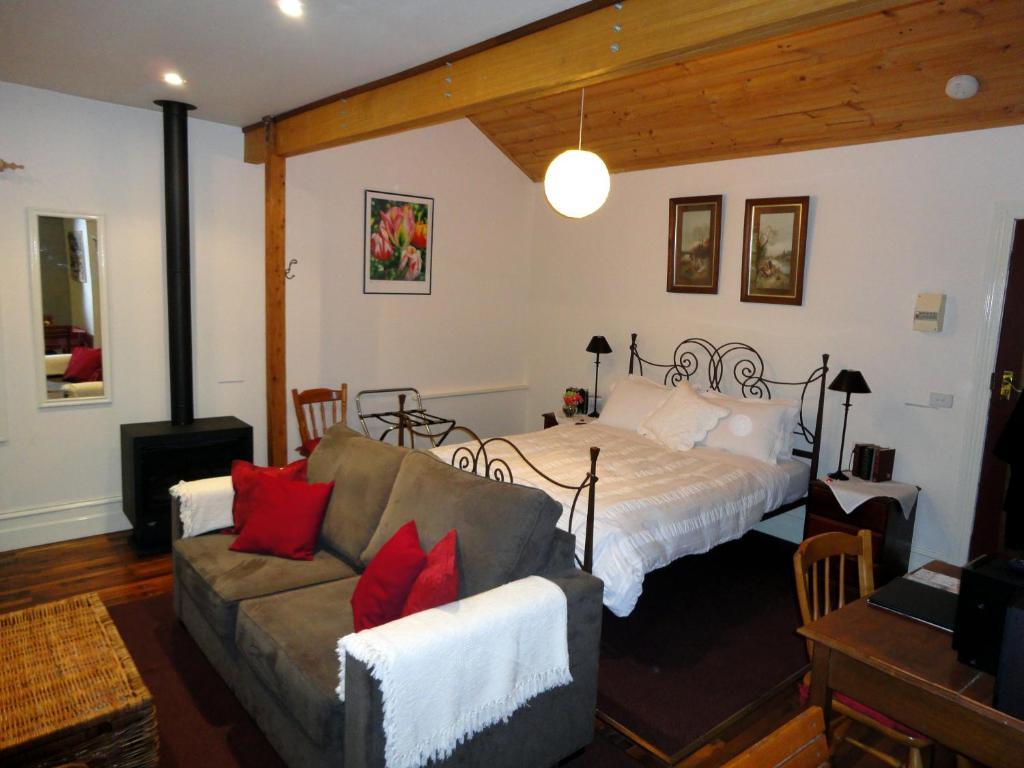 بلجريف Stone'S Throw Cottage Bed And Breakfast الغرفة الصورة
